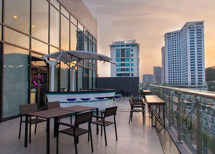 Tru By Hilton Hon Gai Centre 4*