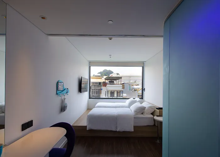 Tru By Hilton Hon Gai Centre Khách sạn