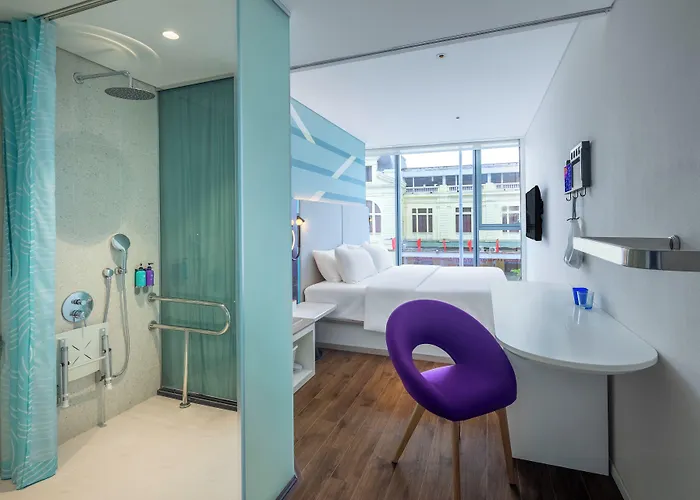 Hotel Tru By Hilton Hon Gai Centre 4*